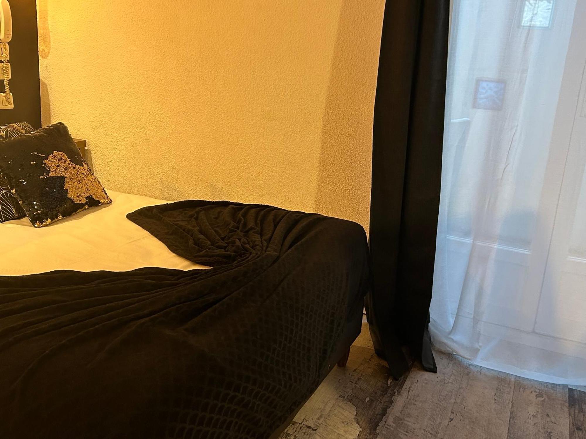 Ath Hotel Athenee Канны Экстерьер фото