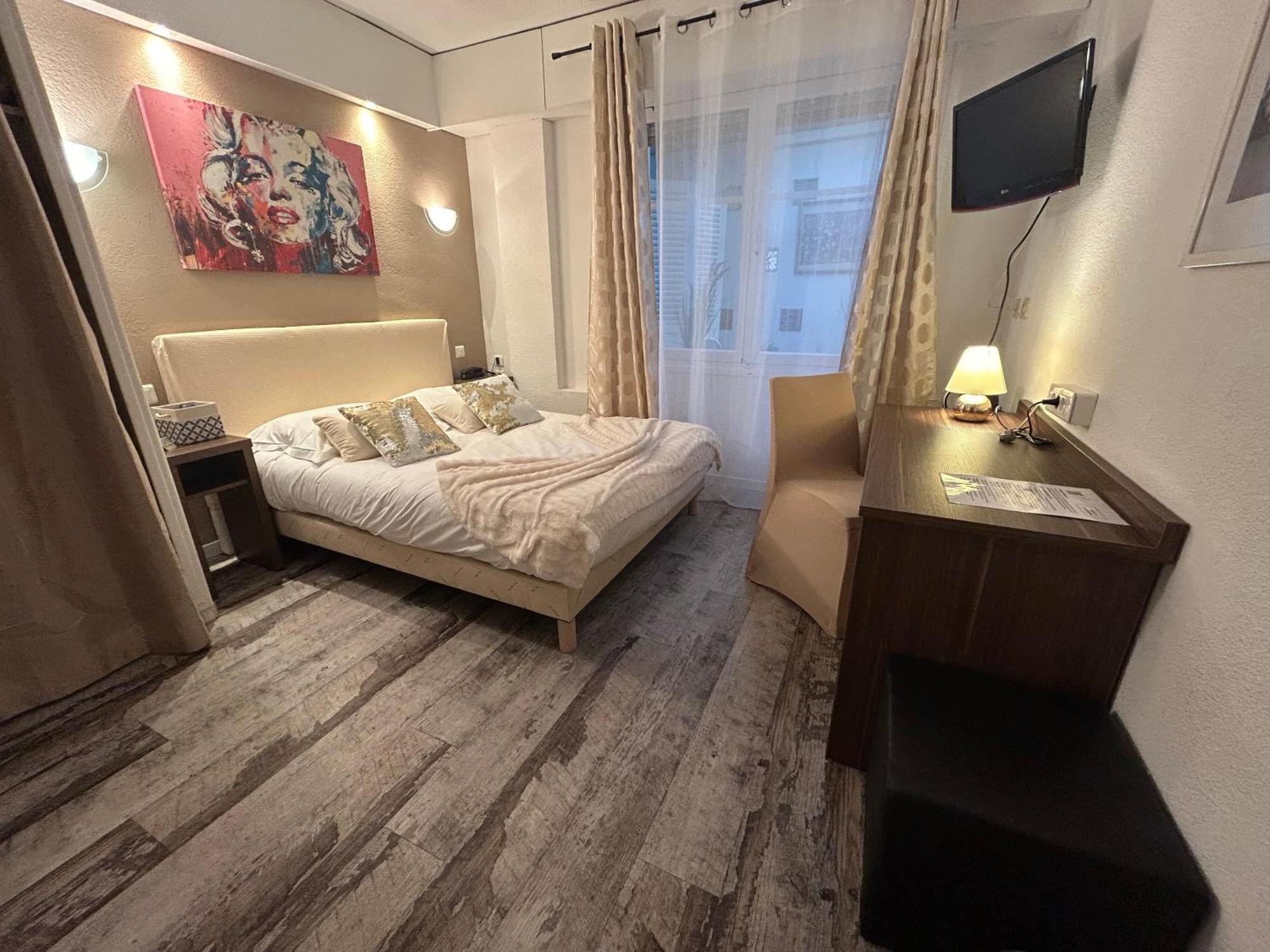 Ath Hotel Athenee Канны Номер фото